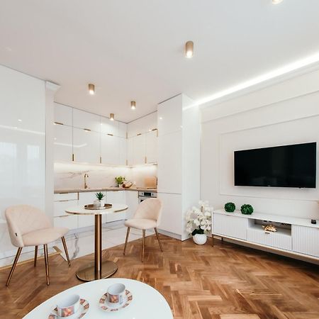 Zaspa Blisko Plaza Stadion Szpital Apartment Gdansk Ngoại thất bức ảnh